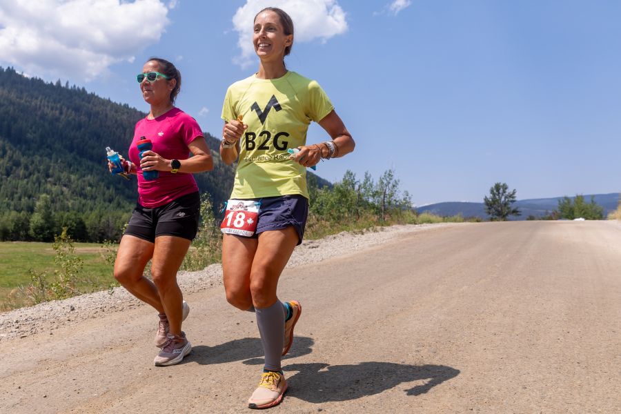 <who>Photo Credit: Gord Goble</who> Runner-up KC Northrup (right)