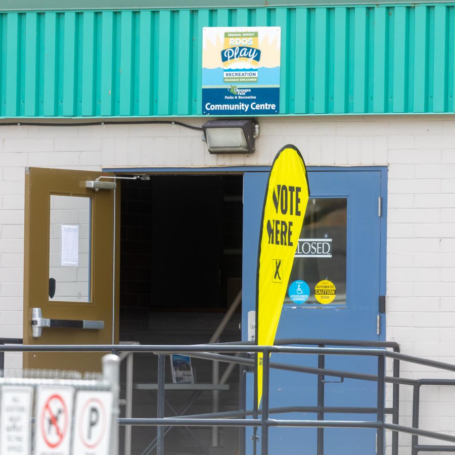 <who>Photo Credit: NowMedia/Gord Goble</who> The OK Falls polling place, Saturday afternoon