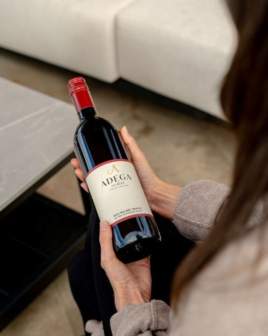 <who>Photo Credit: Adega On 45th/Sandy Wei, Wei with Photography</who>