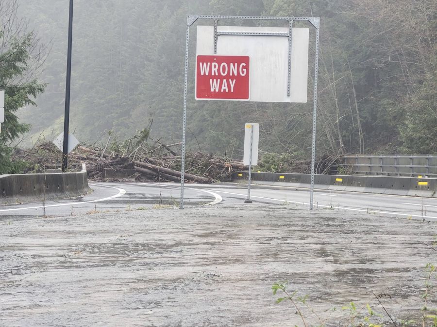 <who> Photo Credit: Sarah McGuire/Sea To Sky Road Conditions Facebook