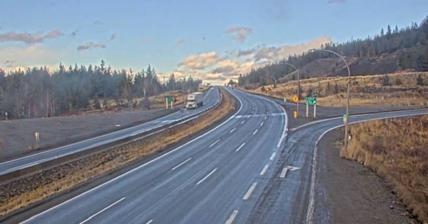 <who> Photo Credit: DriveBC </who> Highway 5 about 15km south of Merritt at Comstock Road, looking north.