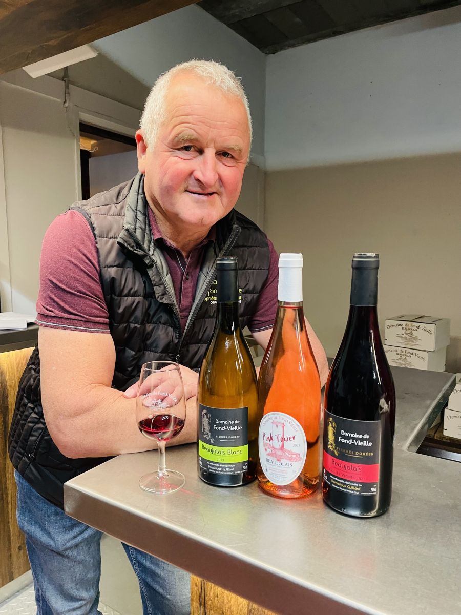 </who>Dominique Guillard is the owner and winemaker at Domaine de Fond-Vieille.
