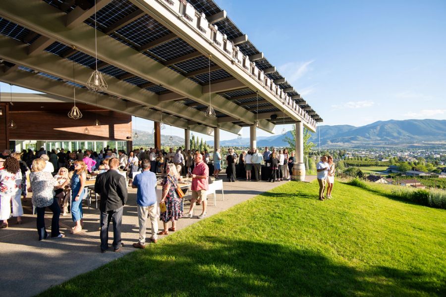 <who>Photo credit: Tania Veitch</who>The Best of the Bench was announced and celebrated at an event at Poplar Grove Winery.