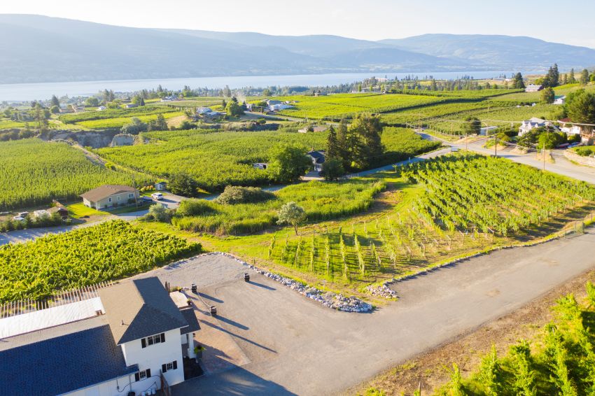 <who>Photo Credit: Wine BC</who>