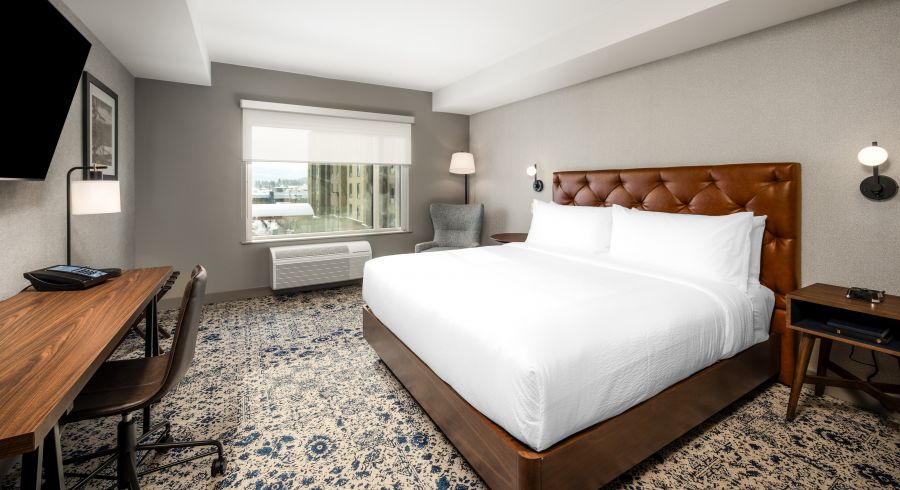 <who>Photo credit: Argus Properties</who>One of the 55 new rooms at the Four Points.
