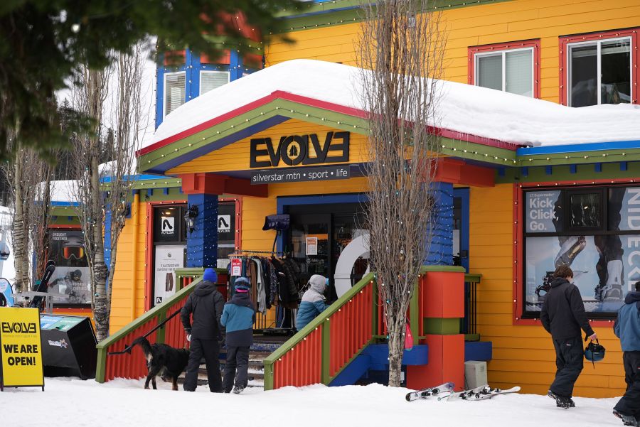 <who>Photo credit: Juliana Loewen </who>