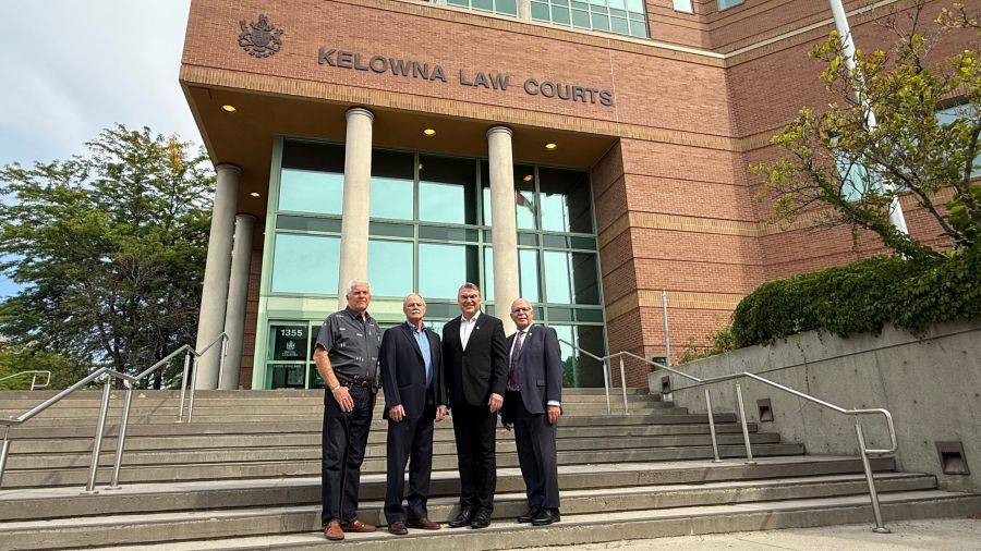 <who> Photo credit: City of Kelowna </who> The four Okanagan mayors.