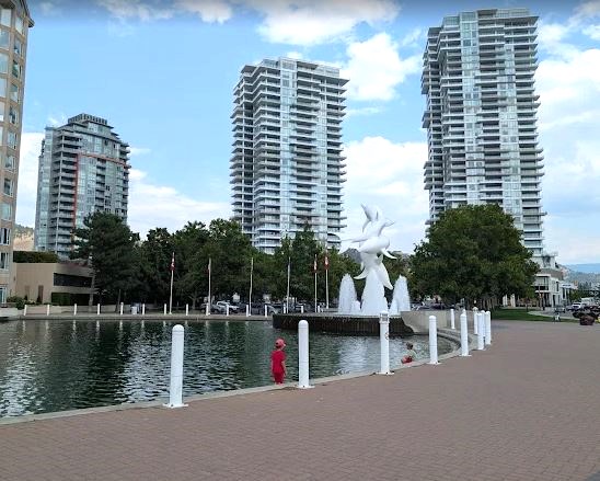 <who>Photo credit: Google Maps</who>The Sunset Drive Fall Outdoor Wine Tasting will be held in Rhapsody Plaza, the home of the Dolphins fountain.
