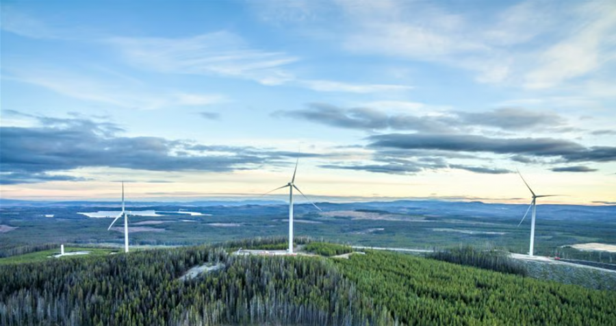 <who>Photo Credit: File Photo</who>The wind turbines along the Okanagan Connector should be spinning this weekend.