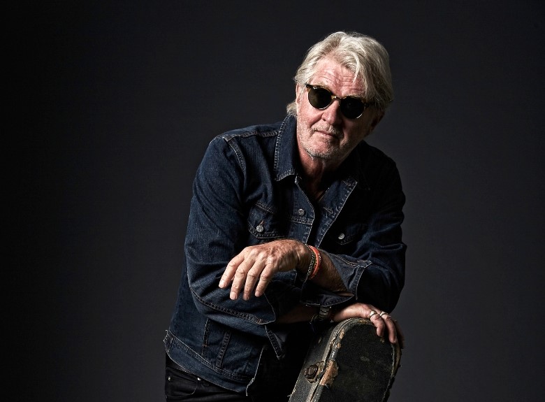 </who>Tom Cochrane will take to the stage July 8 at Mission Hill Winery in West Kelowna.