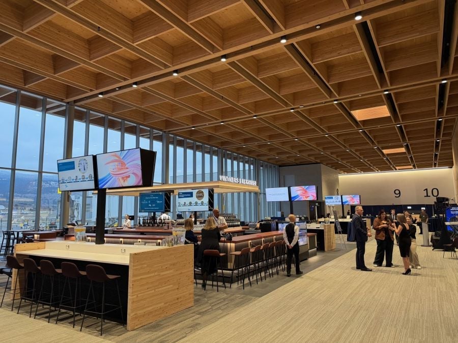 </who>The new Okanagan Vintners Exchange is in the middle of recently completed departures area expansion at Kelowna International Airport.