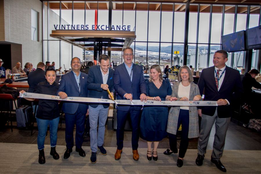 </who>The grand opening this month saw Bram Bolwijn, third from left, from Iconic Wineries of British Columbia cut the ribbon.