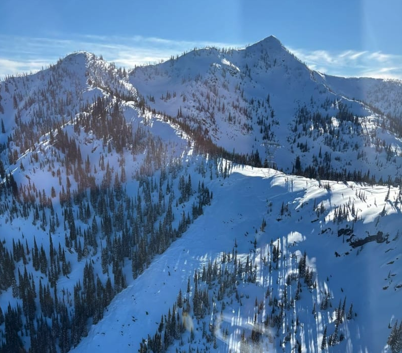 <who> Photo credit: Avalanche Canada