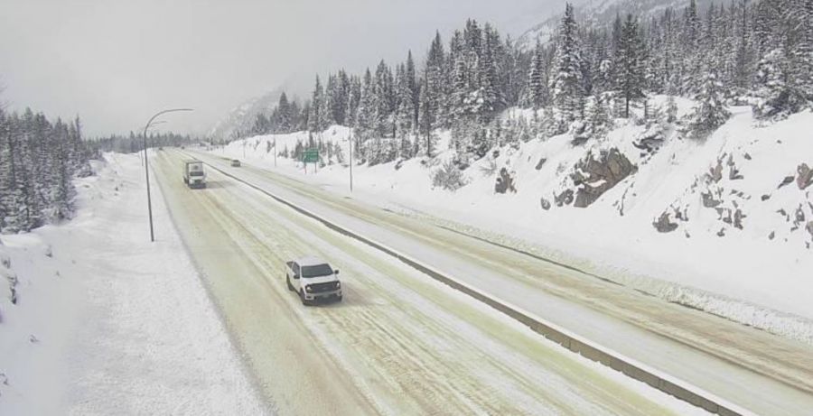 <who>Photo Credit: DriveBC</who>Coquihalla Lakes around noon on Tuesday.