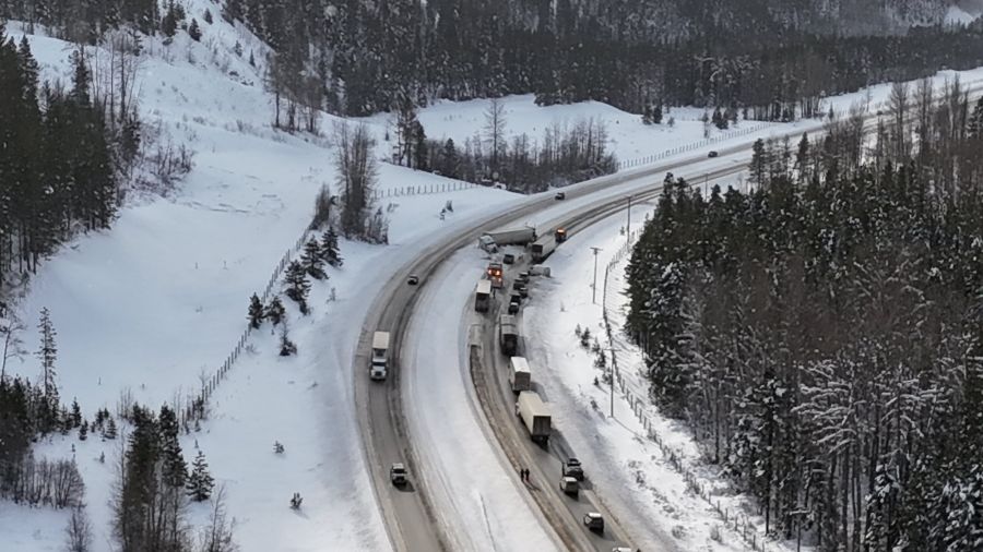 <who>Photo Credit: Dan Brag/Coquihalla Road Reports Facebook group