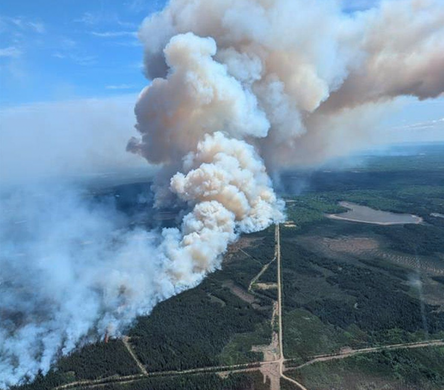 <who> Photo credit: BC Wildfire Service