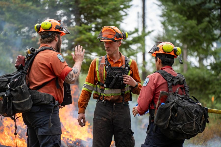 <who>Photo Credit: BC Wildfire Service