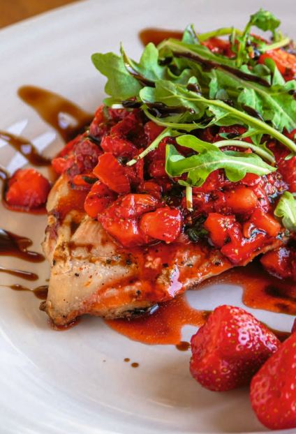 <who>Photo credit: The Davison Orchards Cookbook</who>Grilled chicken with strawberry salsa.