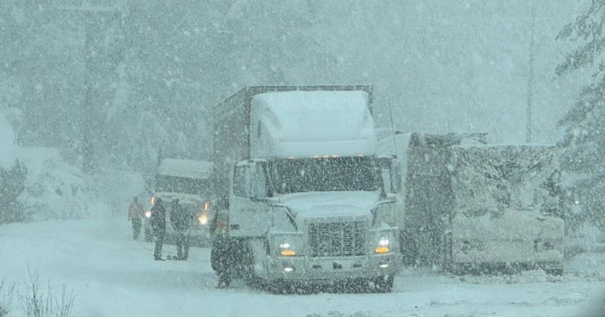 <who>Photo Credit: Tina Sampson/All Highways in BC Facebook group</who>Hwy 1 on Friday afternoon.