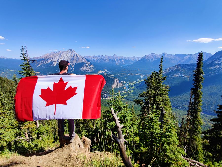<who>Photo credit: Maxime Dore on Unsplash</who>The trade war has made Canadians more patriotic.