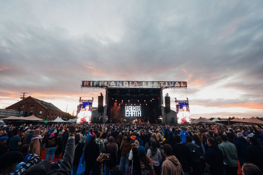 <who>Photo Credit: Rifflandia Festival/Facebook