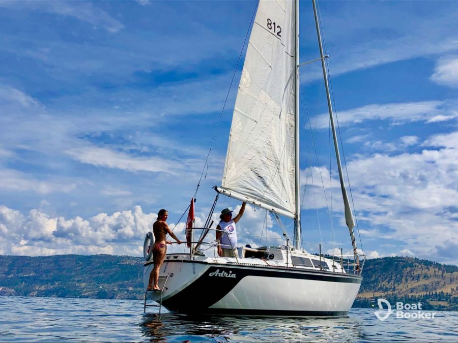 <who>Photo credit: BoatBooker</who>How about a sailboat on Okanagan Lake?