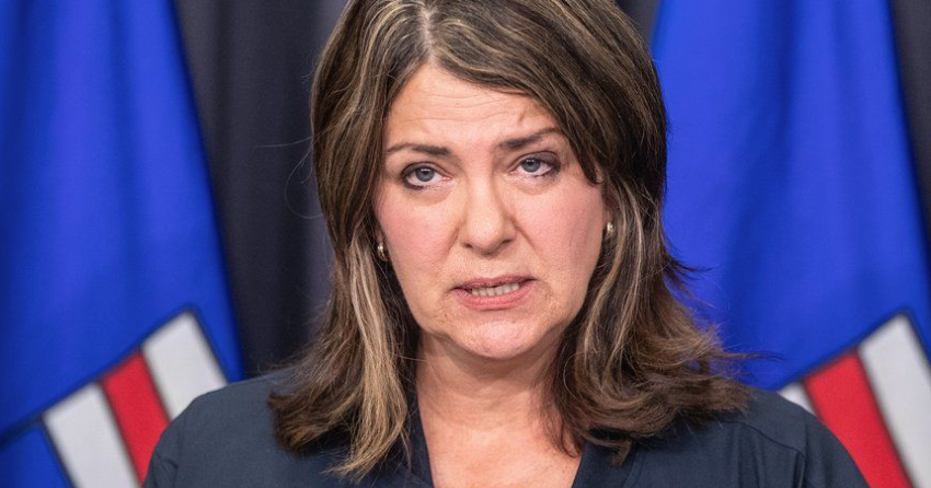 <who> Photo credit: Canadian Press </who> Danielle Smith.