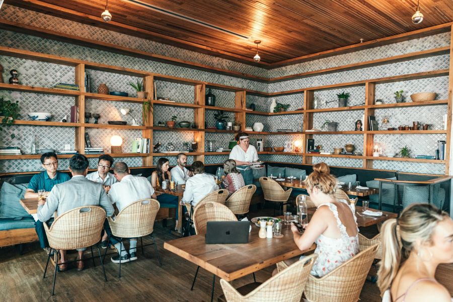 <who>Photo credit: Spencer Davis on Unsplash</who>Restaurants welcome solo diners -- they tend to spend 43% more per person and have an average bill of $83.