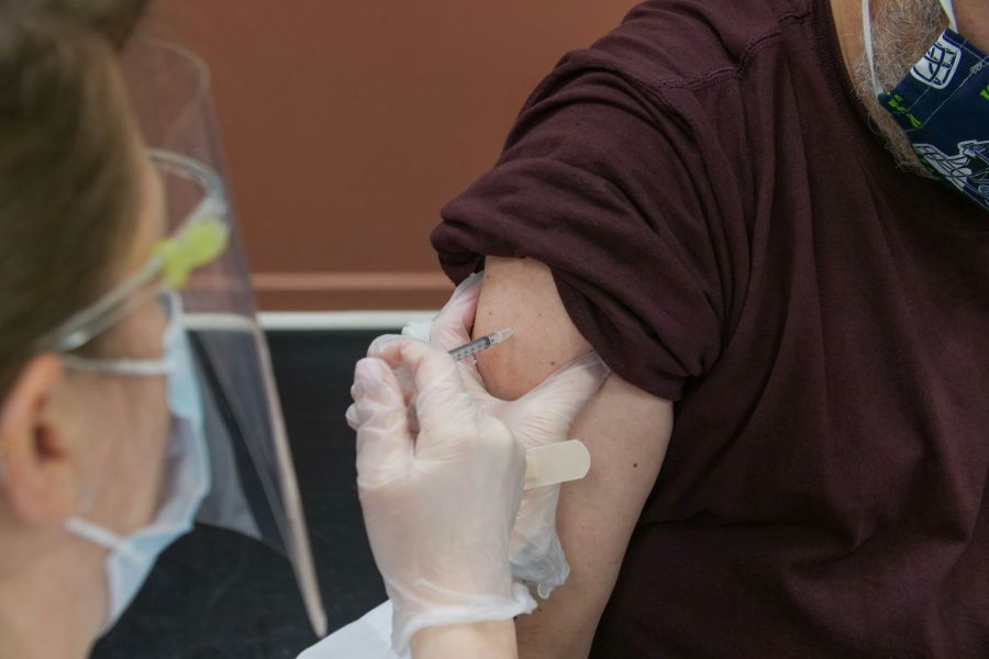 <who>Photo credit: Steven Cornfield on Unsplash</who>Health experts recommend adults in BC get a flu shot.