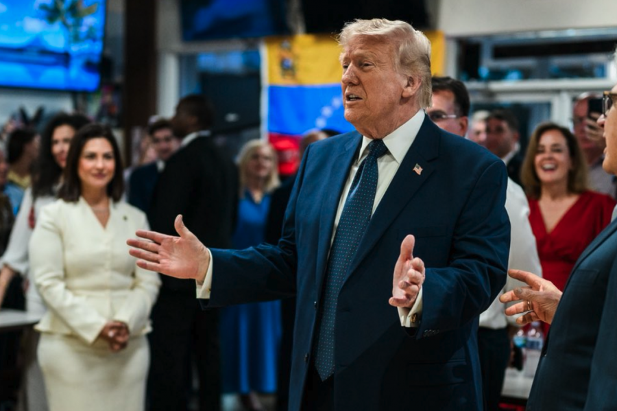 <who> Photo credit: White House </who> Donald Trump.