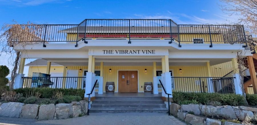 </who>The winery building and tasting room is separate from the house and is currently closed.