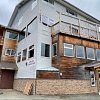 BC bar fined $3K after inspector offered ‘bump’ and confronted with knives