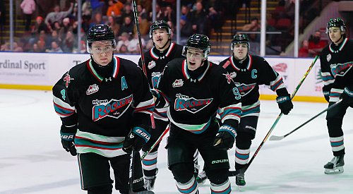 Highlights: Rockets record 61 shots in come-from-behind win over Giants