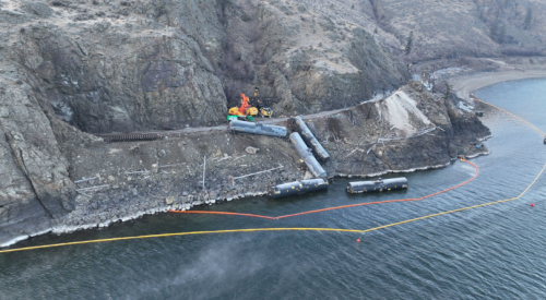 Crews remove final train car from Kamloops Lake following 70,000L fuel spill