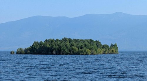 The world is fascinated by BC's disappearing and reappearing floating island