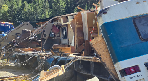 Destroyed motorhome successfully pulled out of Similkameen River