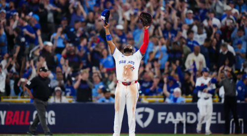 Toronto Blue Jays and Seattle Mariners to play for World Series berth tonight
