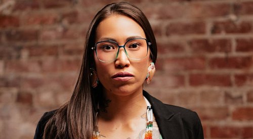 Áʼa꞉líya Warbus becomes 7th MLA to leave BC Conservatives in August