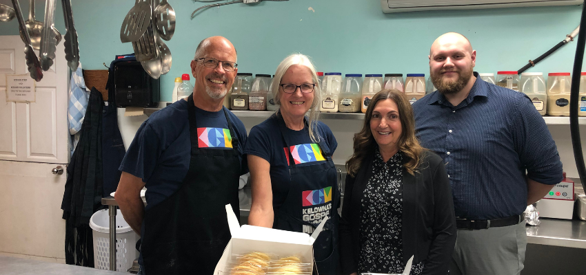 Kelowna’s Gospel Mission handing out baked treats for Mother’s Day