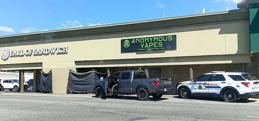 Death outside Capri Centre not believed to be heat-related: Kelowna RCMP